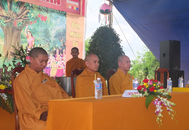 Đăk Song: Phật tử Đạo tràng Ngọc Trường tổ chức Phật đản