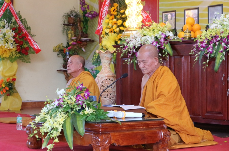 Ngày tu thứ 5: Hòa thượng Thiền chủ chia sẻ tiếp về con đường độc nhất của đạo Phật
